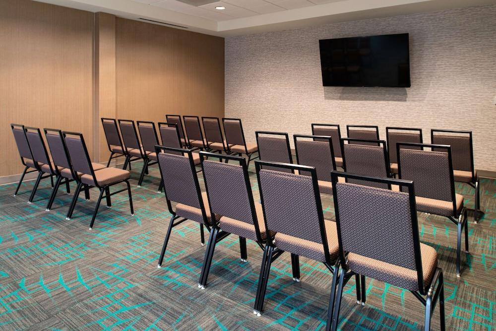 Home2 Suites by Hilton Charlotte Mooresville