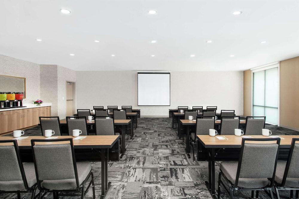 Home2 Suites by Hilton Long Island Brookhaven