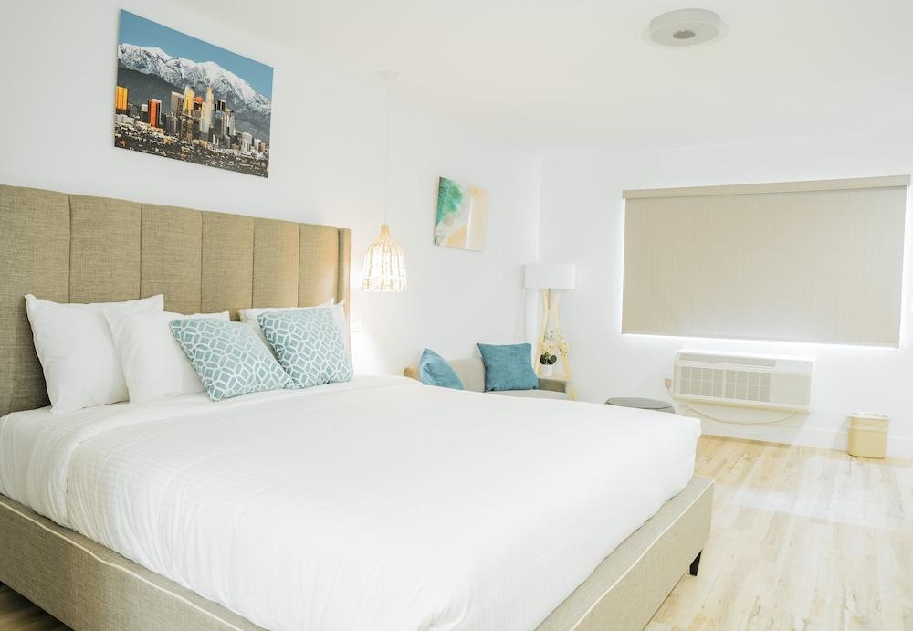 The Belmont Shore Inn