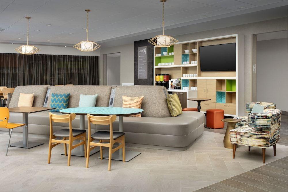 Home2 Suites by Hilton Clovis Fresno Airport