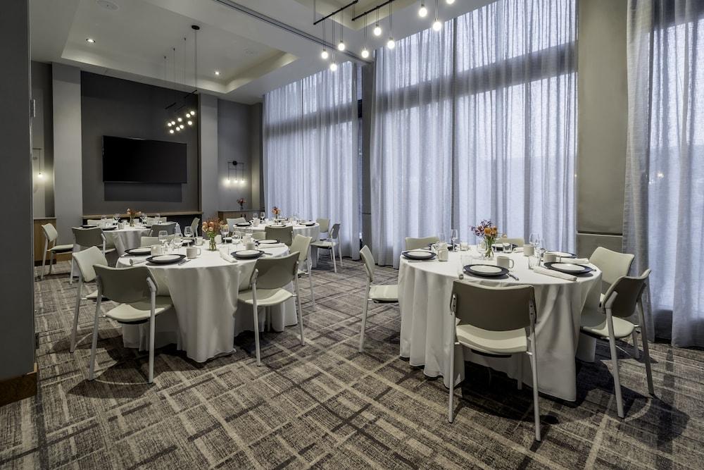 The Fort Sutter Hotel Sacramento, Tapestry Collection by Hilton