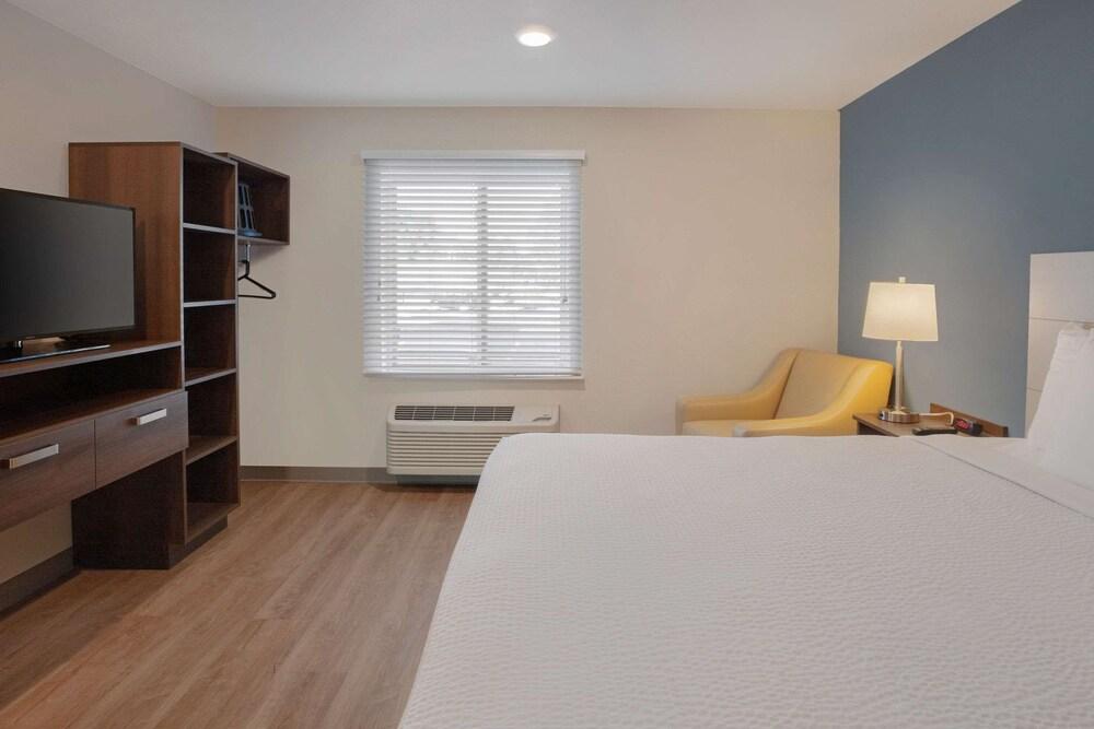 WoodSpring Suites Washington DC East Arena Drive