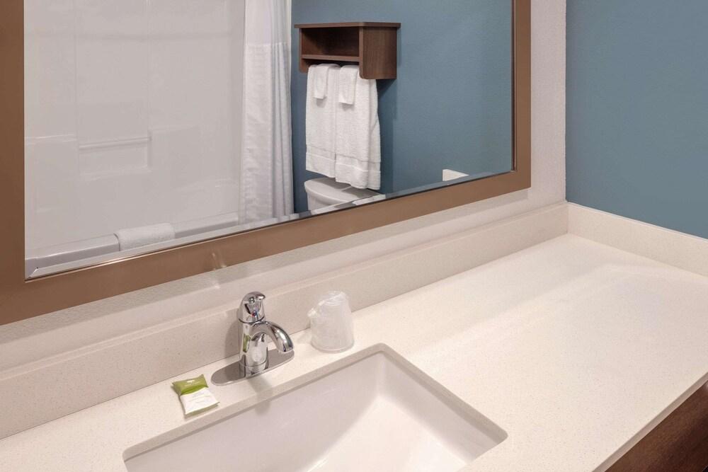 WoodSpring Suites Washington DC East Arena Drive