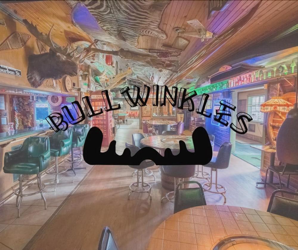 Bullwinkle’s Rustic Motel