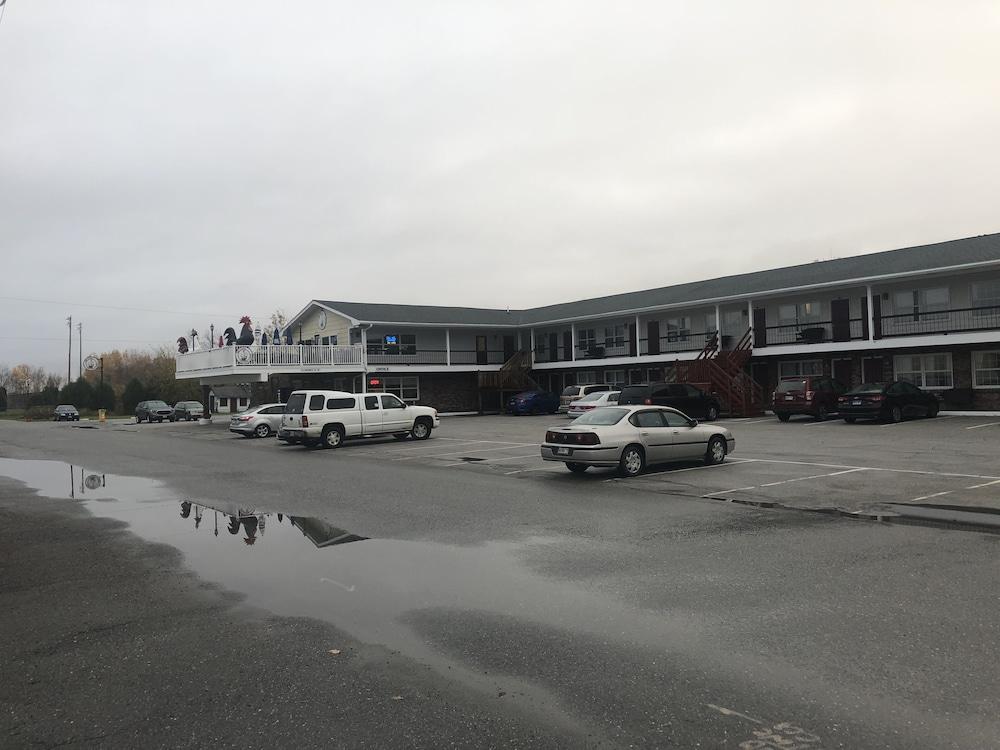 Brewer Motor Inn