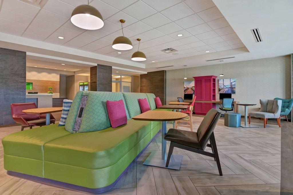 Home2 Suites by Hilton West Palm Beach Airport