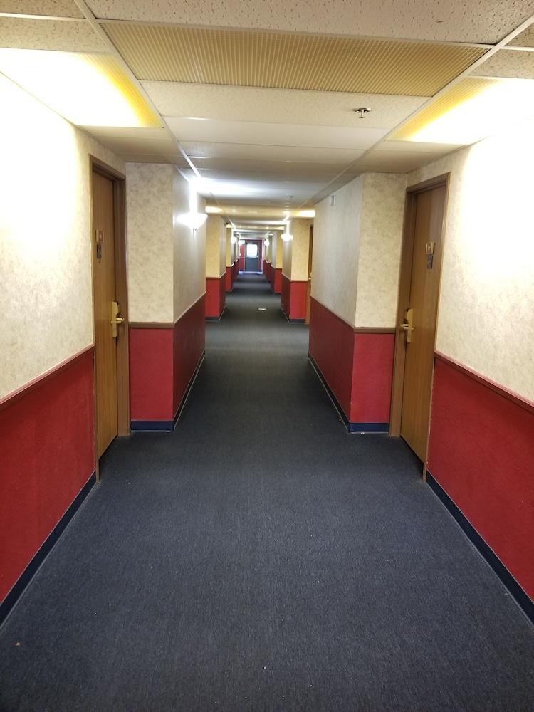 Fort Wayne Inn