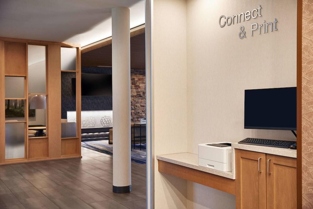 Fairfield Inn & Suites Kansas City Belton