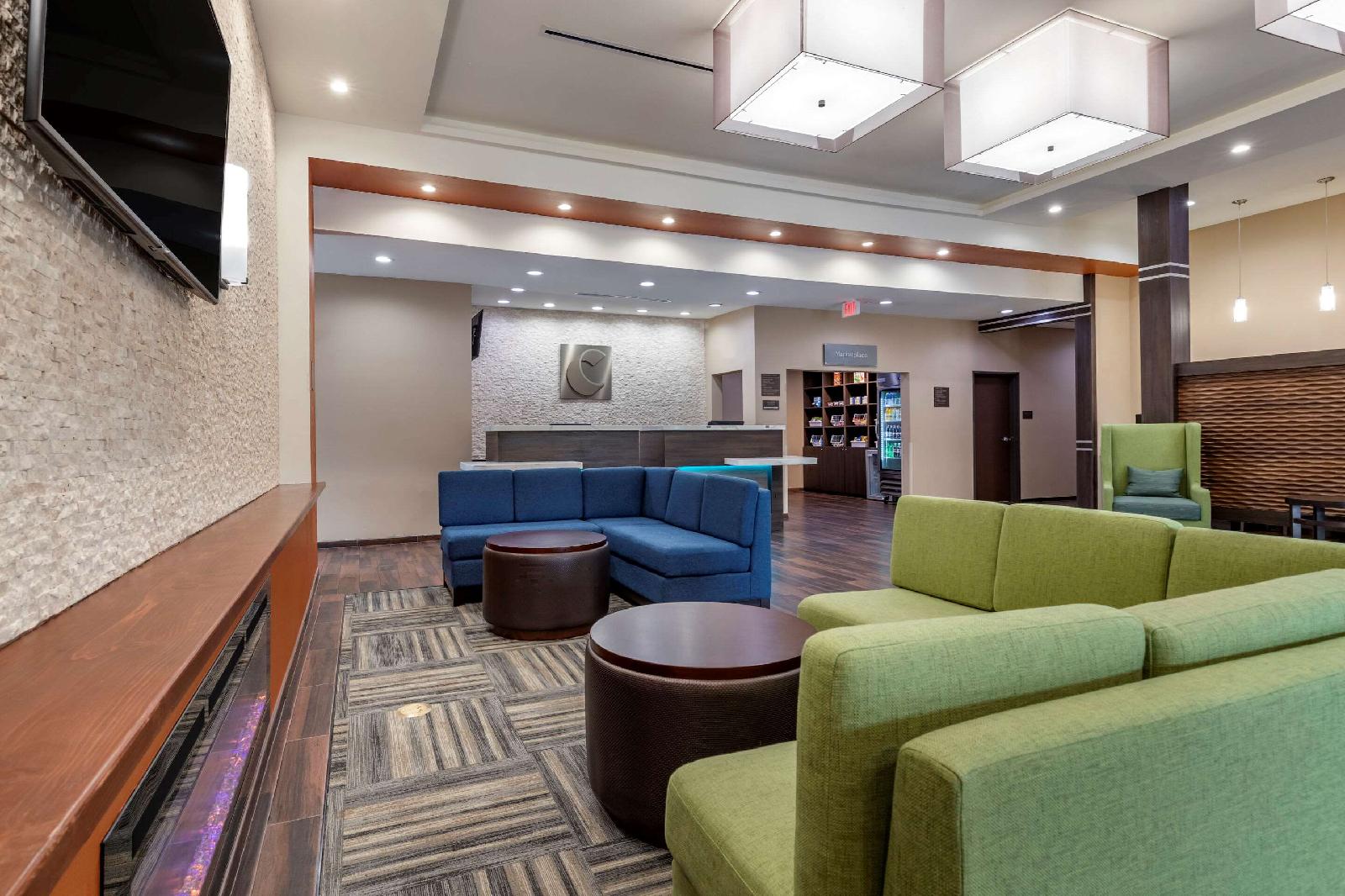 Comfort Suites