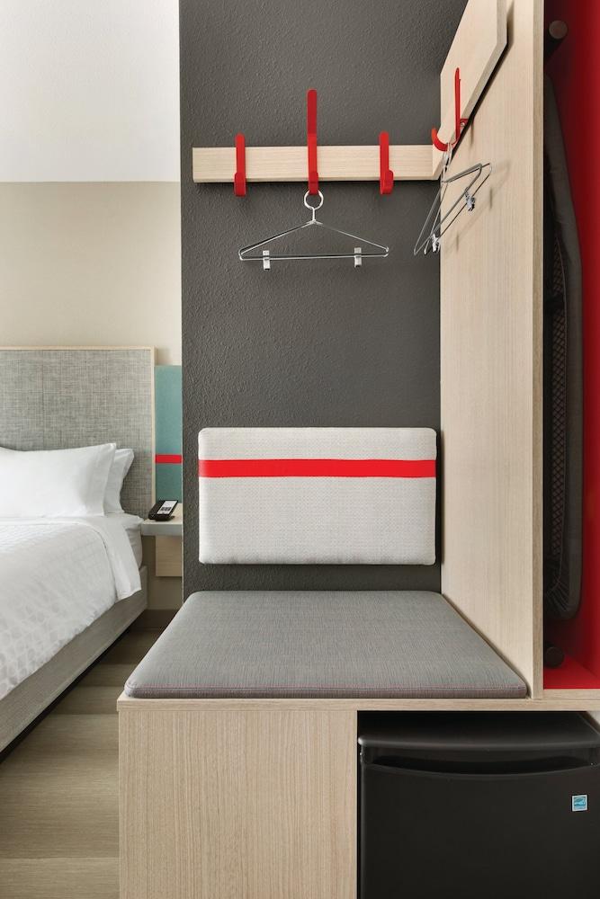Avid Hotels Boston Logan Airport Revere