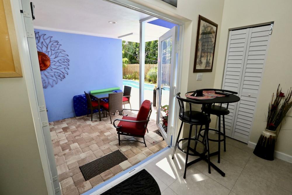 Fantasy Island Inn Caters to Men