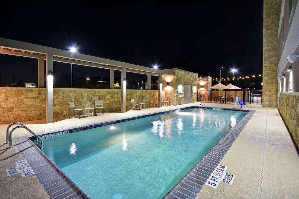 Home2 Suites by Hilton Houston Westchase, TX