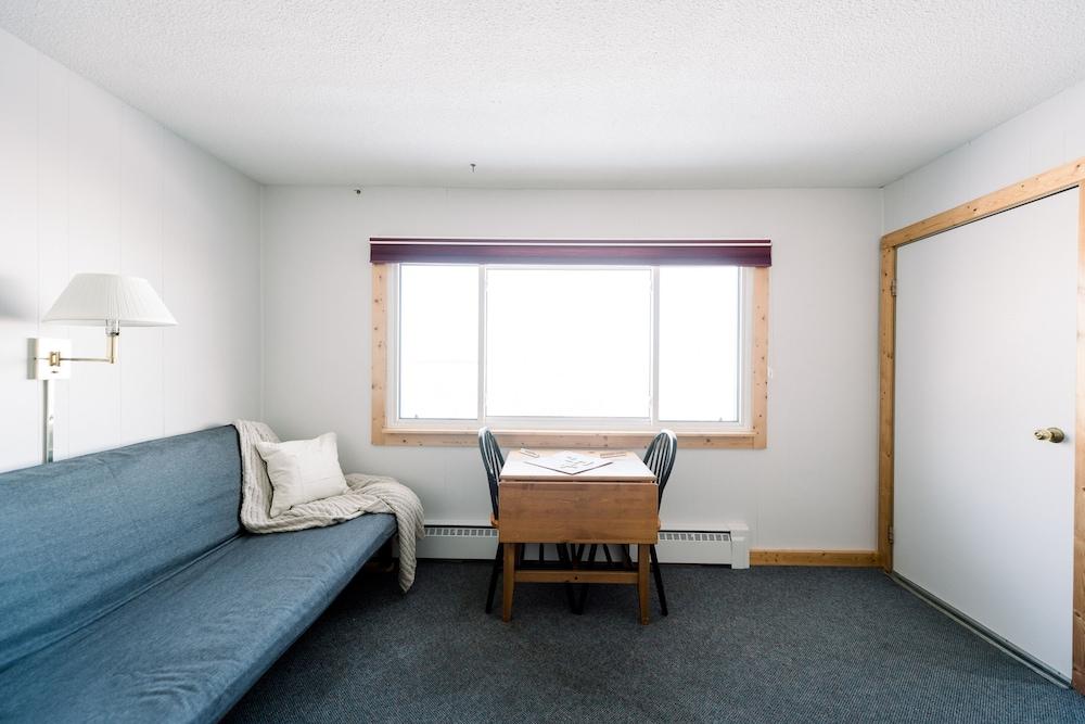 Seagull Bay Motel