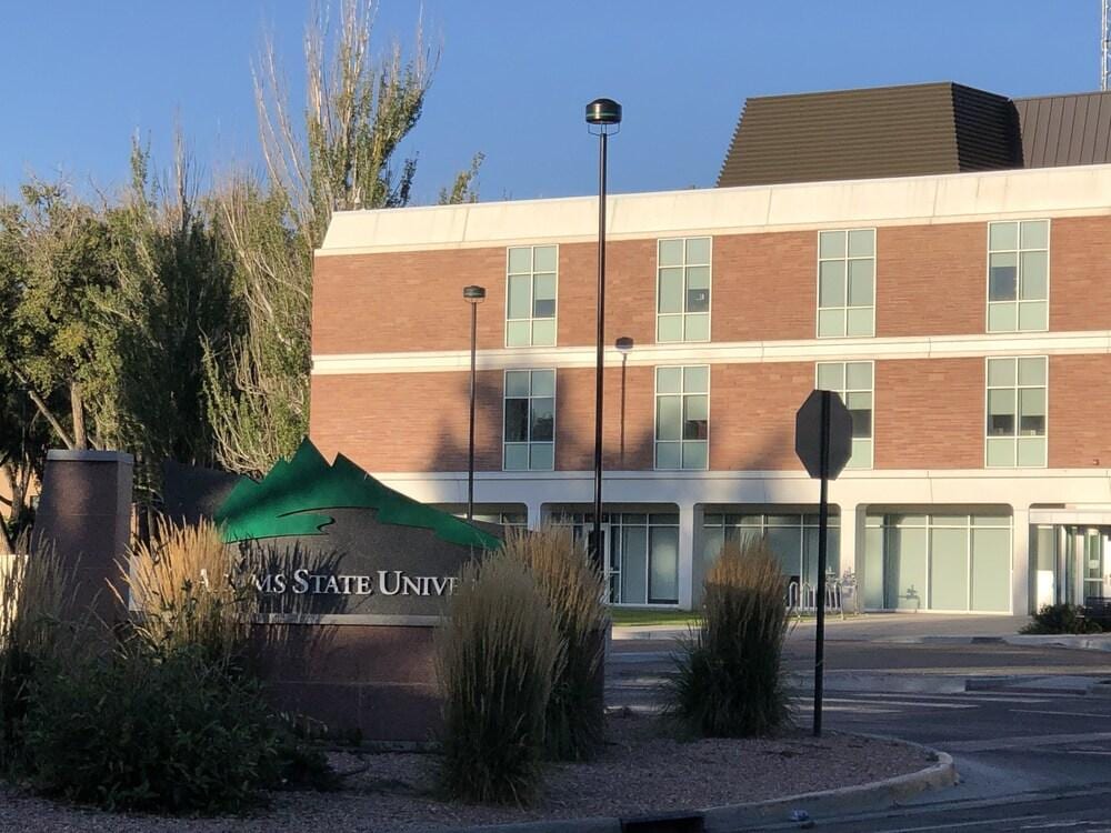 Dunes Inn