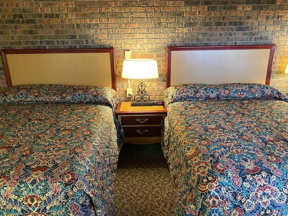 Dunes Inn