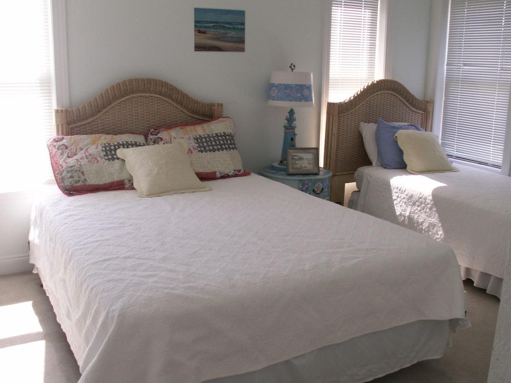Sandbar Bed and Breakfast
