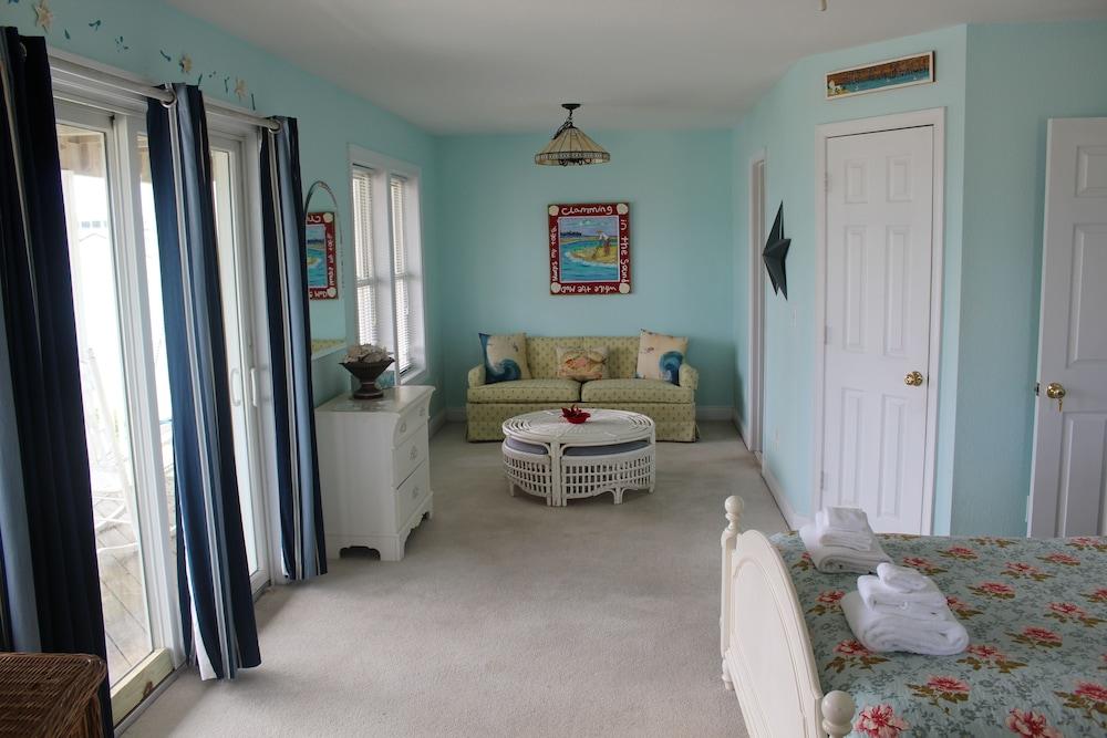 Sandbar Bed and Breakfast