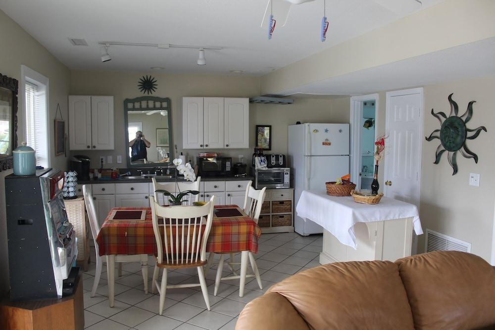 Sandbar Bed and Breakfast