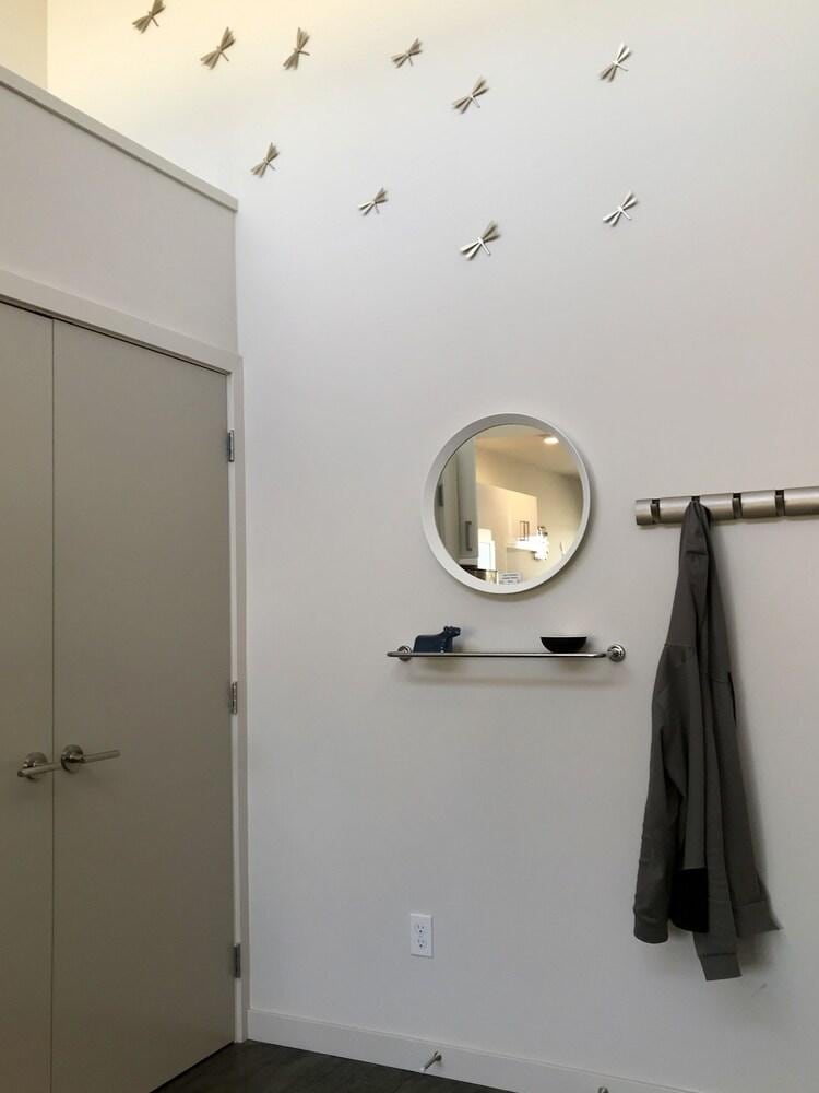 Modern Capitol Hill Studio