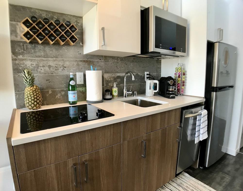 Modern Capitol Hill Studio