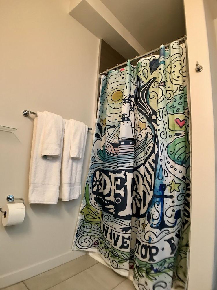 Modern Capitol Hill Studio
