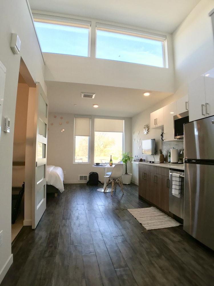 Modern Capitol Hill Studio