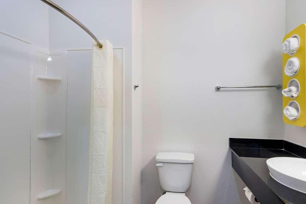 Motel 6 Channelview