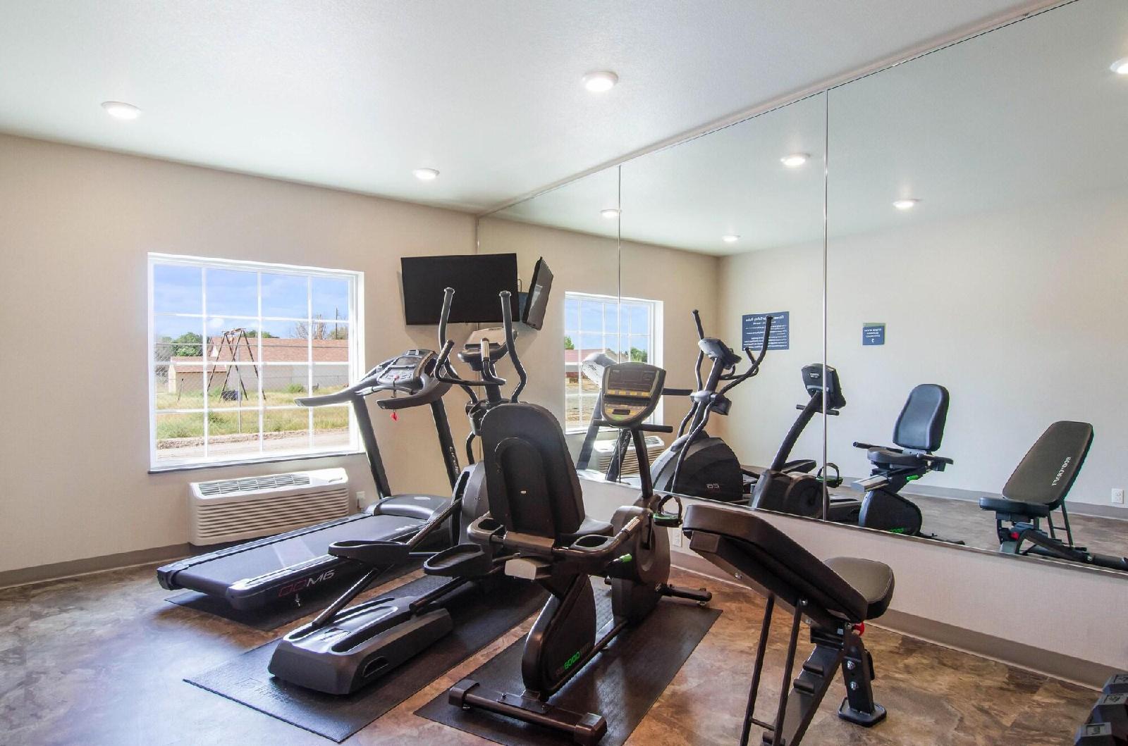 Cobblestone Hotel & Suites Torrington