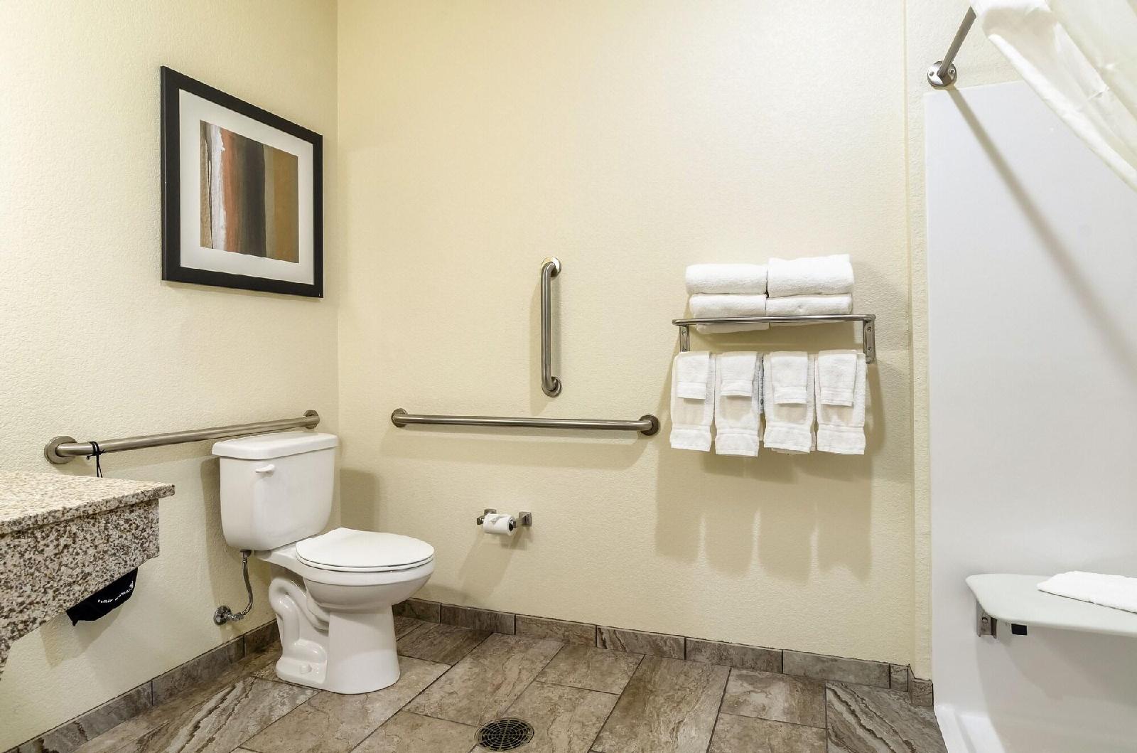 Cobblestone Hotel & Suites Torrington