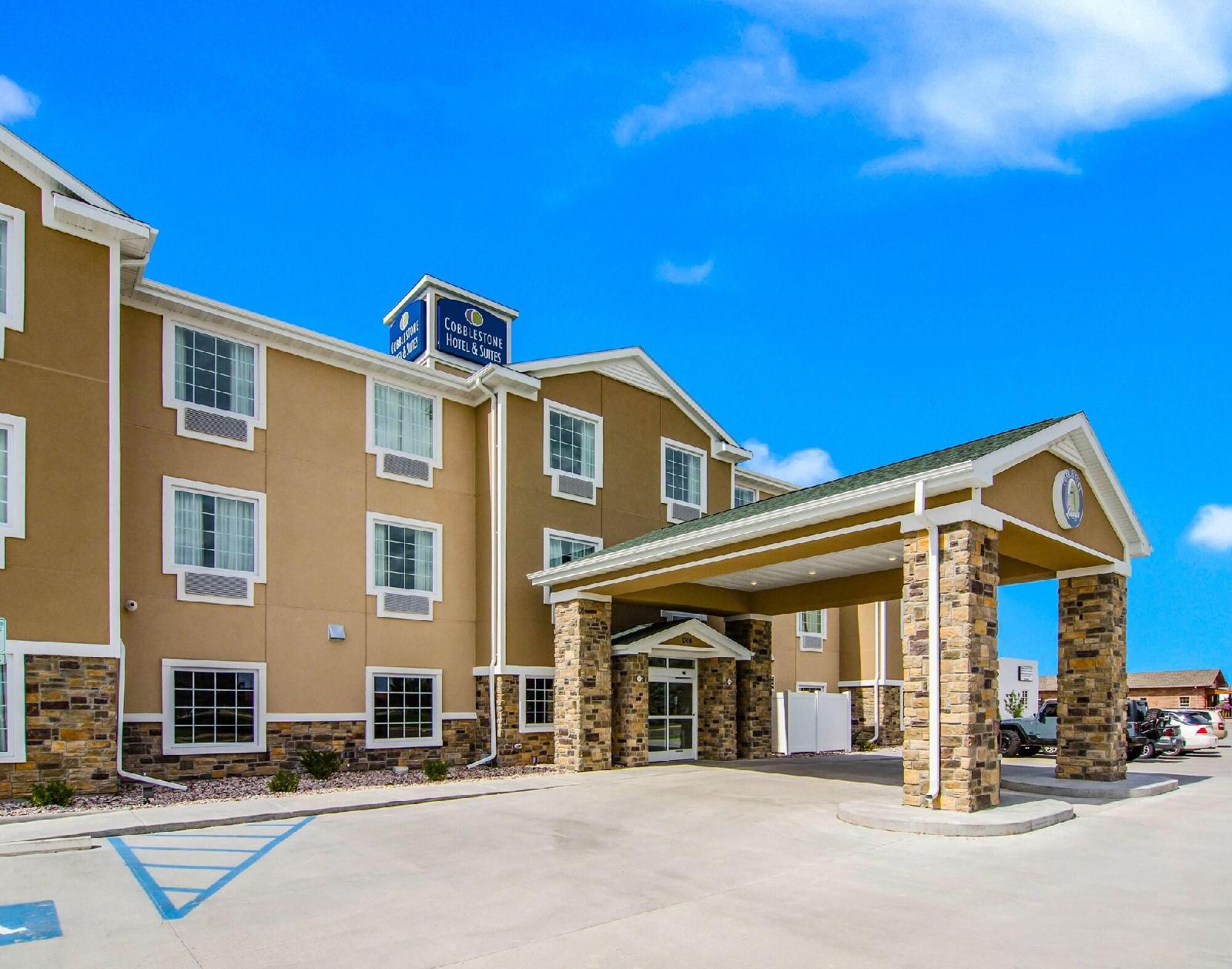 Cobblestone Hotel & Suites Torrington