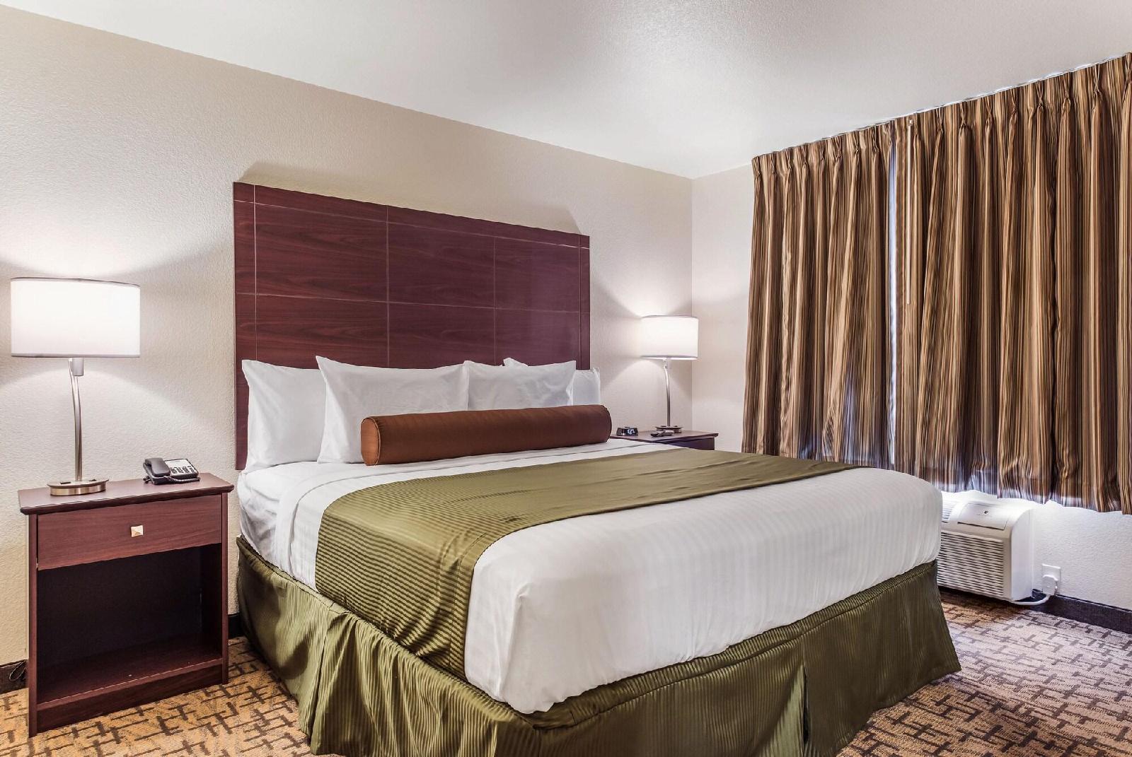 Cobblestone Hotel & Suites Torrington