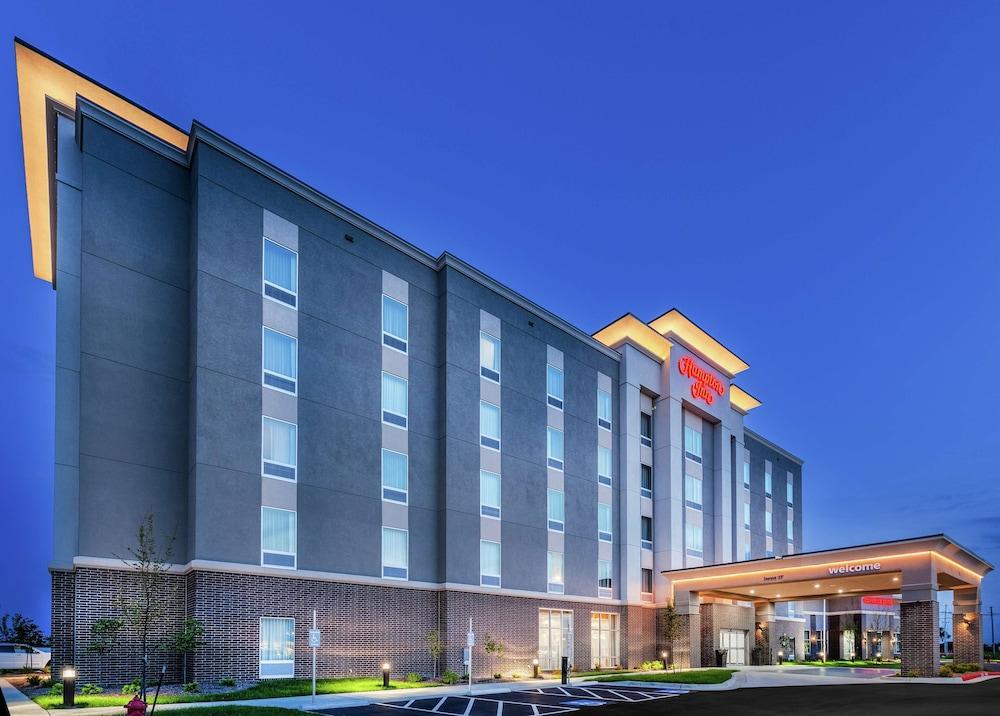 Hampton Inn by Hilton Gardner Convention Center