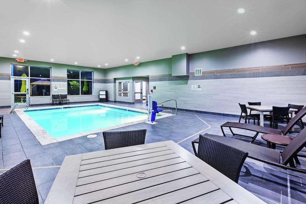 Hampton Inn by Hilton Gardner Convention Center