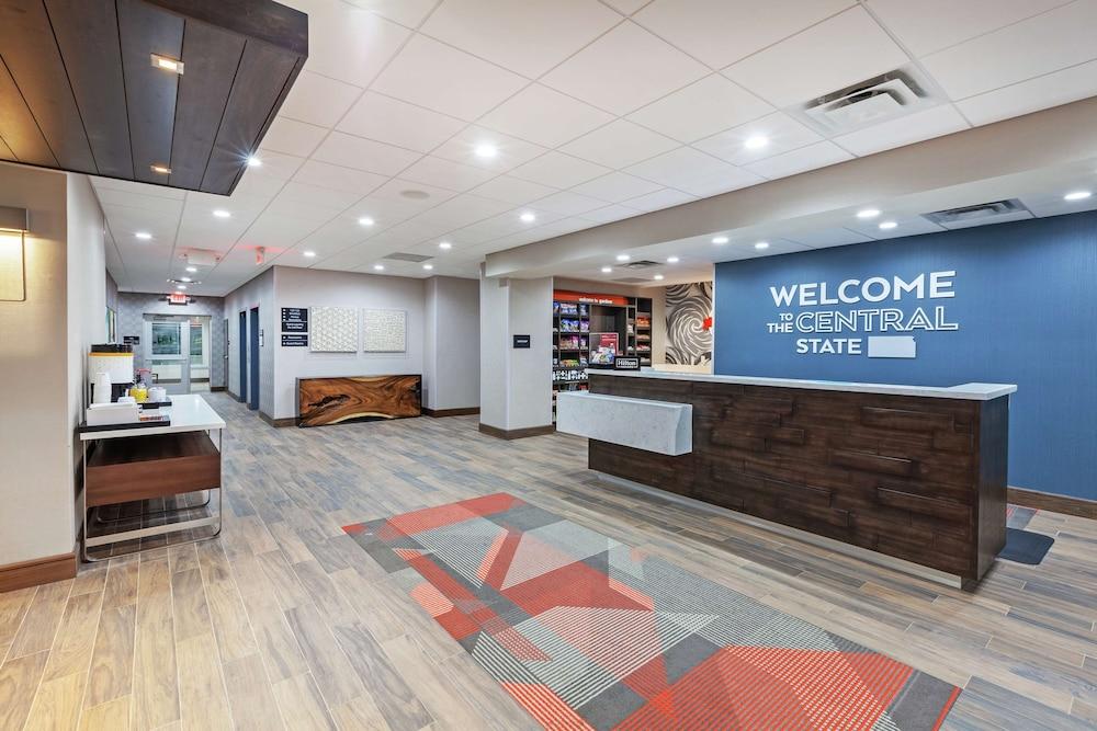 Hampton Inn by Hilton Gardner Convention Center
