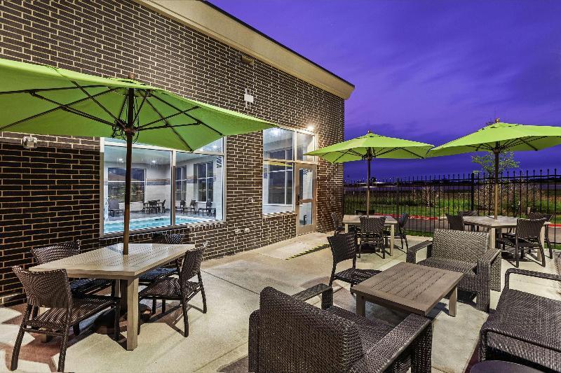 Hampton Inn by Hilton Gardner Convention Center
