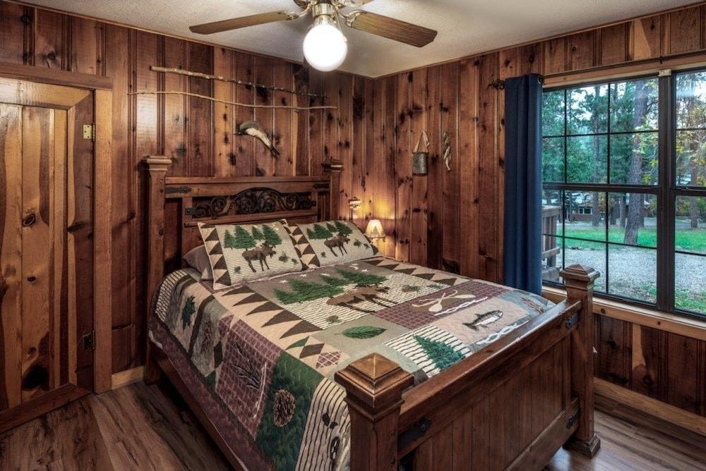 Bear Country Cabin