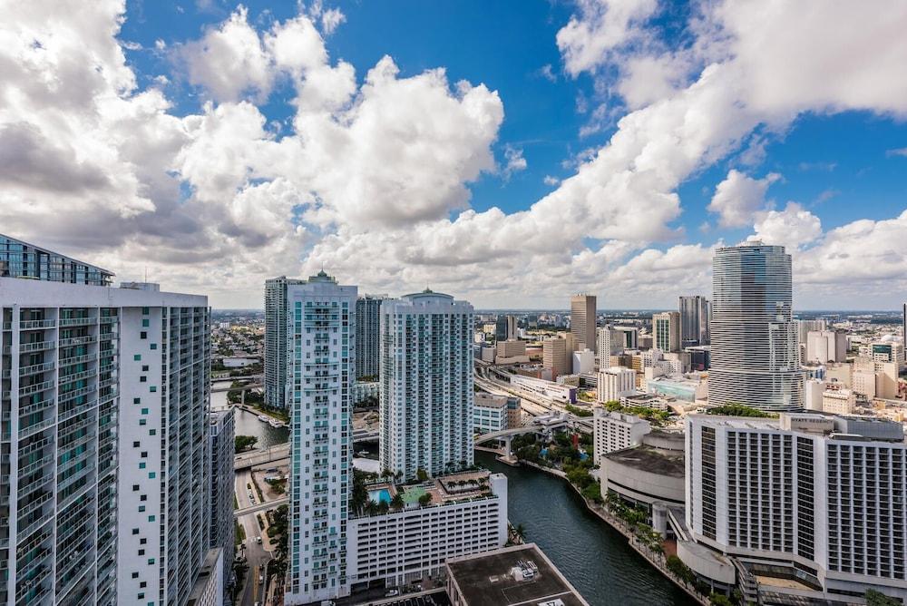 Miami Icon Penthouse by Caema