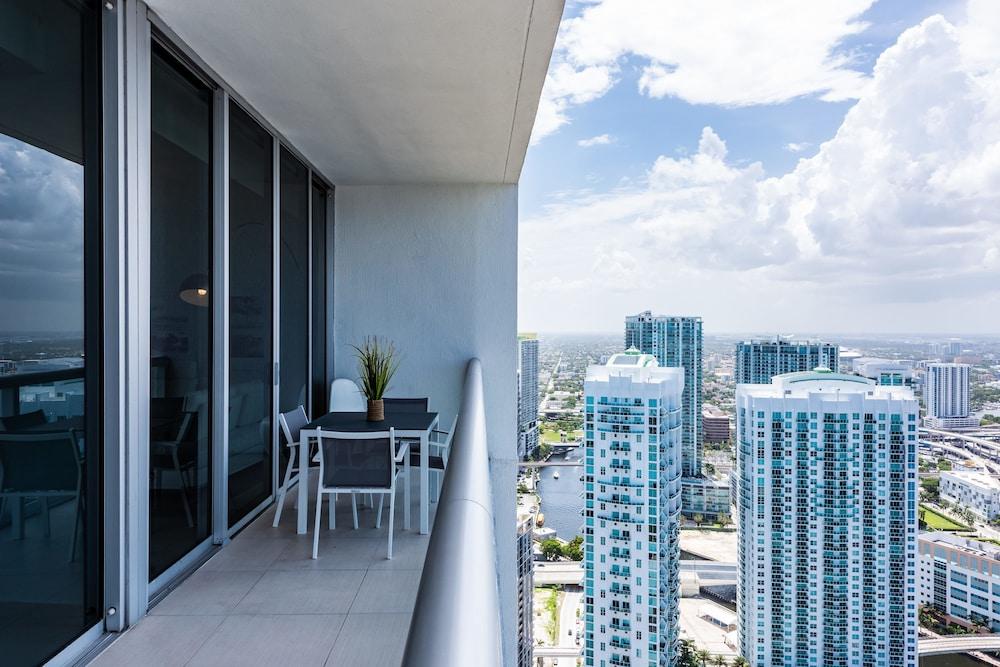 Miami Icon Penthouse by Caema