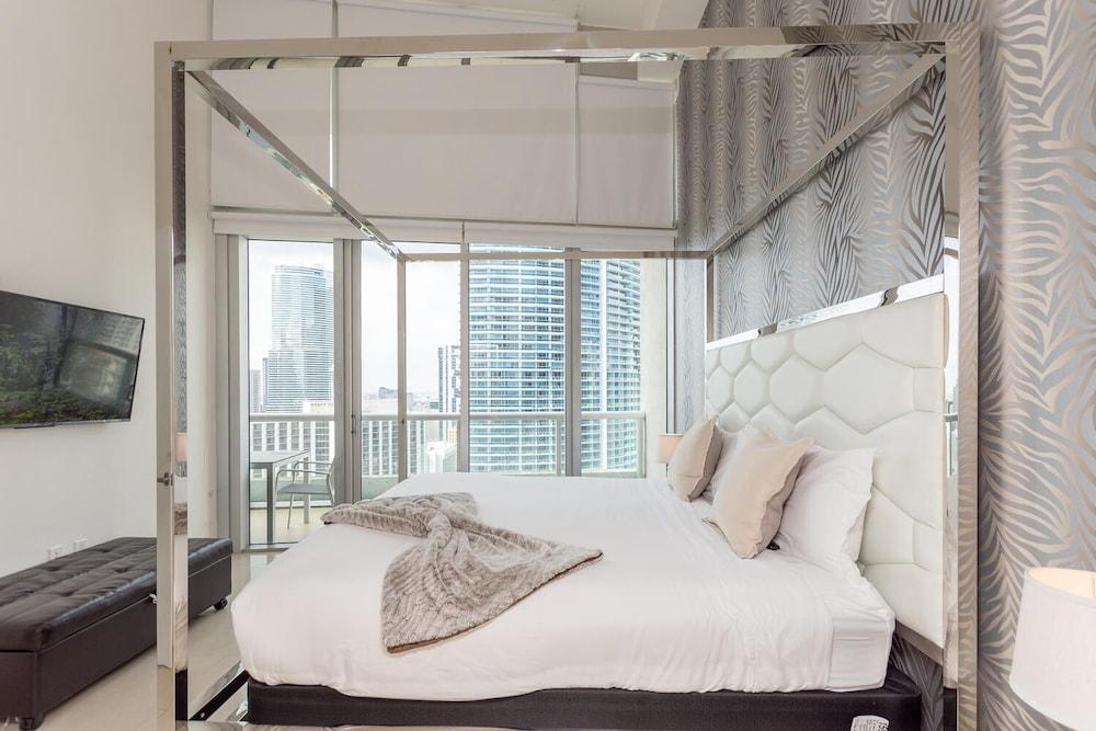 Miami Icon Penthouse by Caema