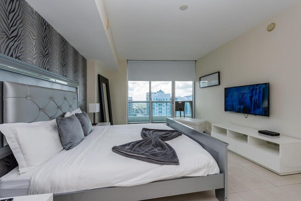 Miami Icon Penthouse by Caema