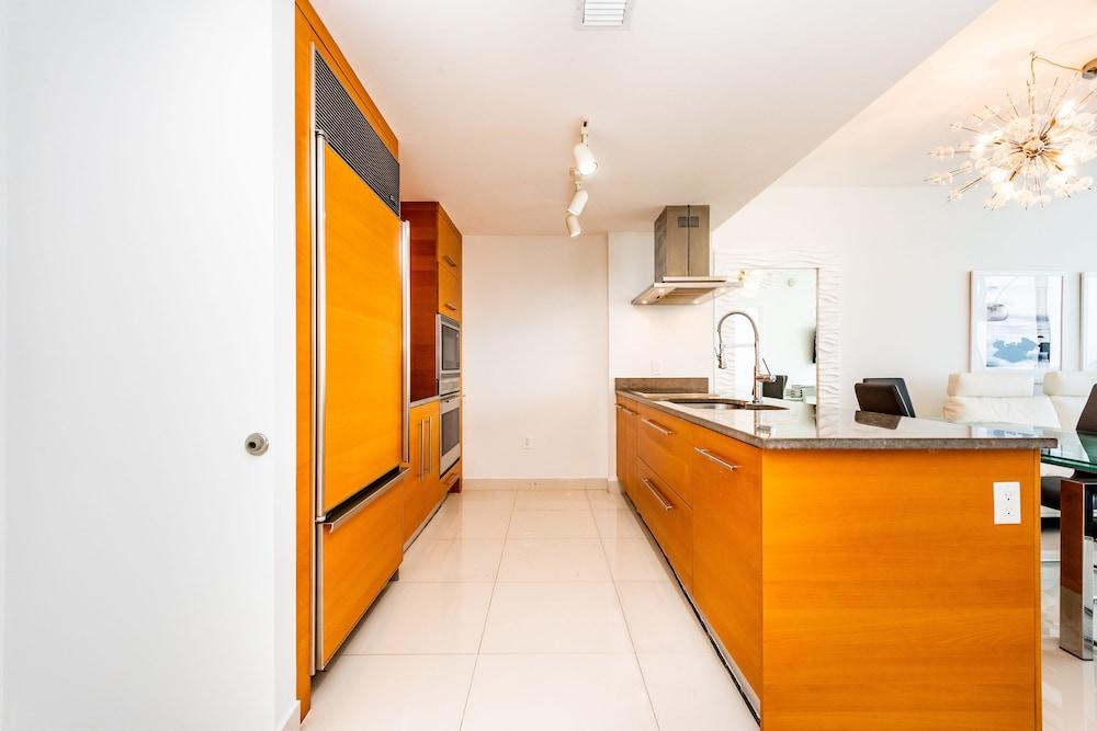 Miami Icon Penthouse by Caema