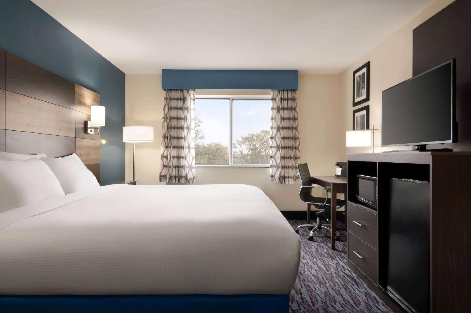 AmericInn by Wyndham Dodgeville