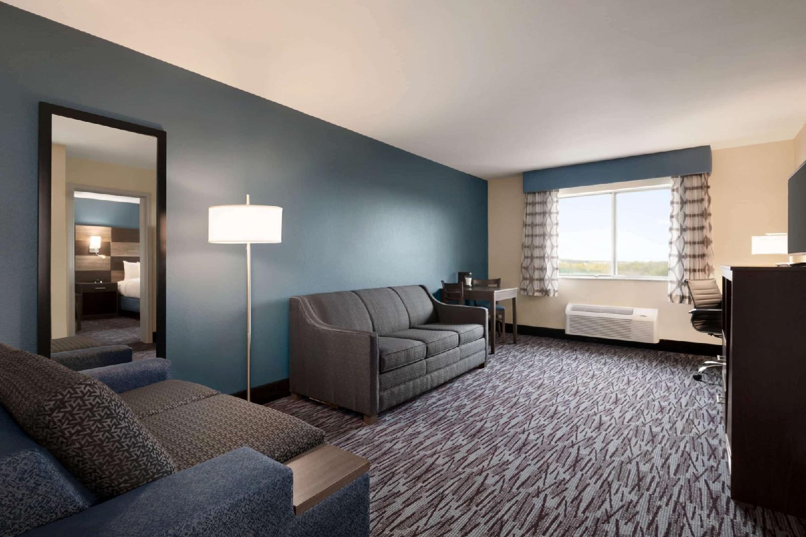 AmericInn by Wyndham Dodgeville
