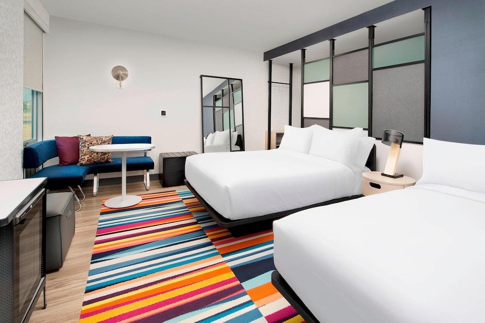 Aloft Omaha West