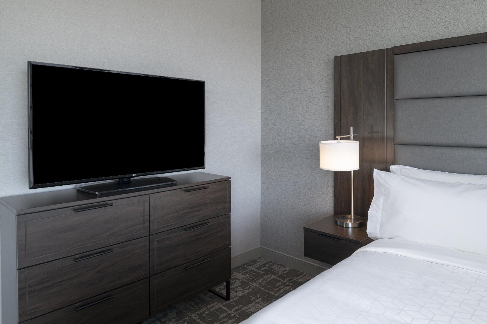 Staybridge Suites Boston Logan Airport - Revere
