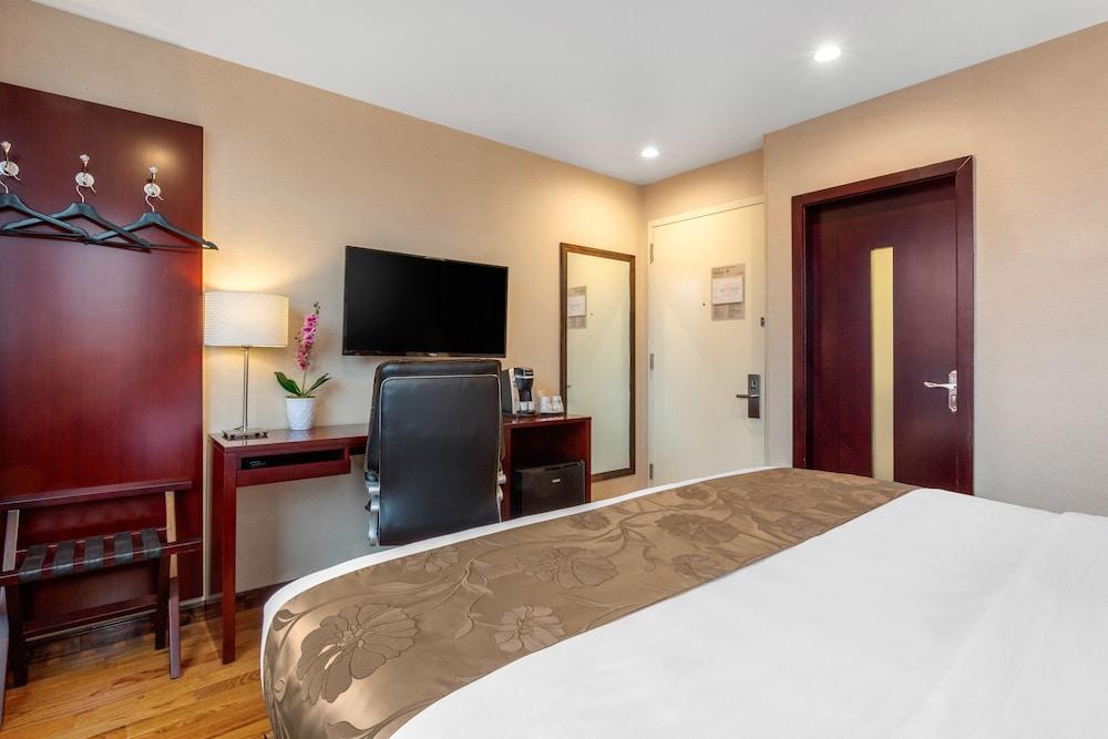 Industry City Hotel An Ascend Hotel Collection Member