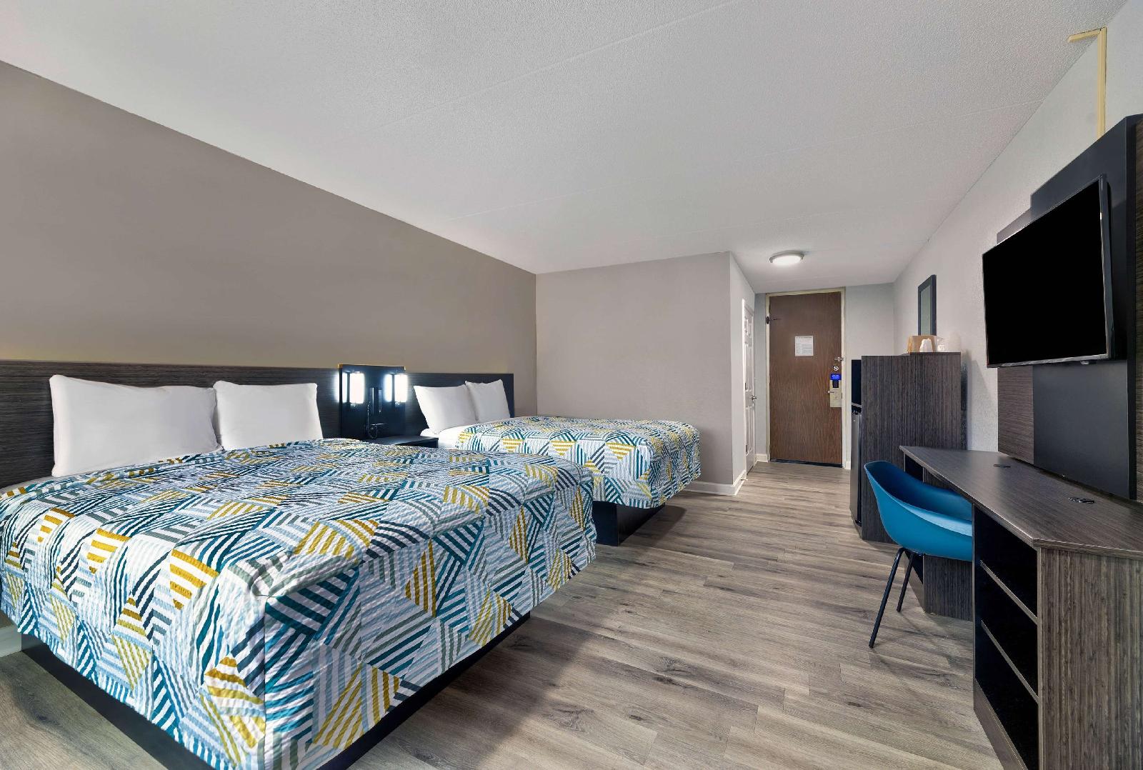 Landmark Inn