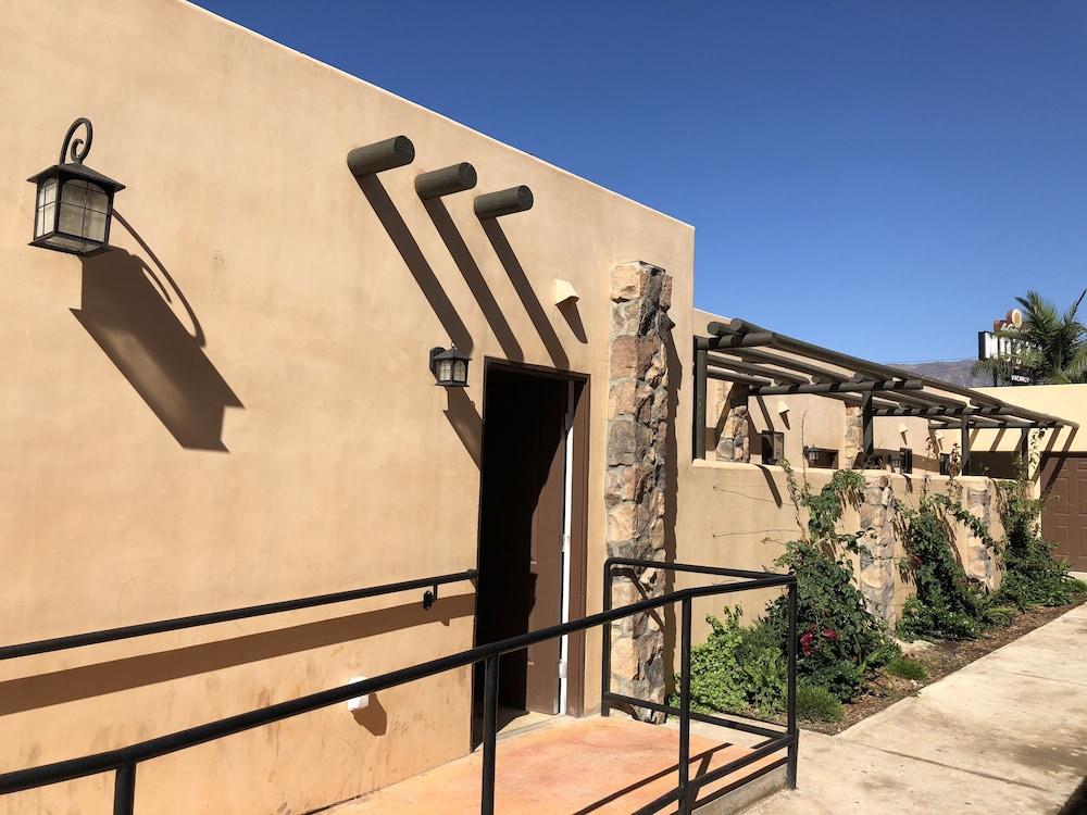 Casa Del Sol Motel