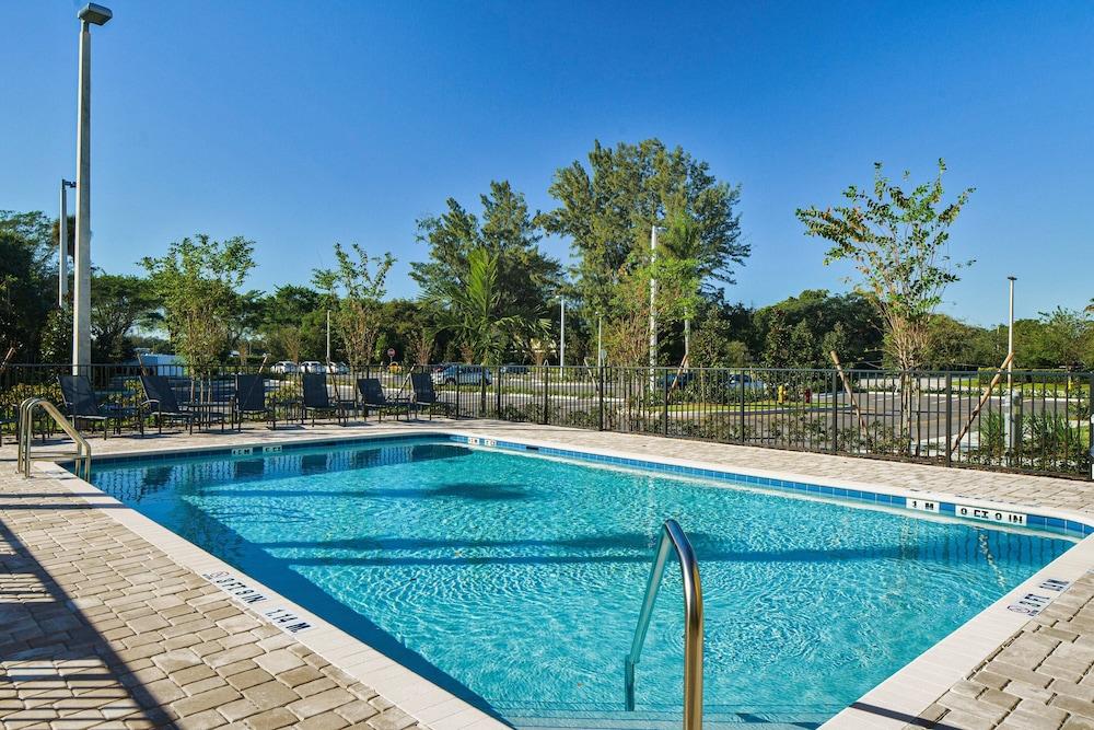 Fairfield Inn & Suites Boca Raton Deerfield Beach