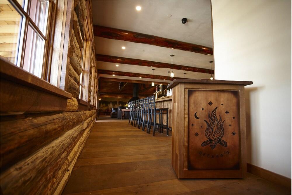 Seesaw's Lodge